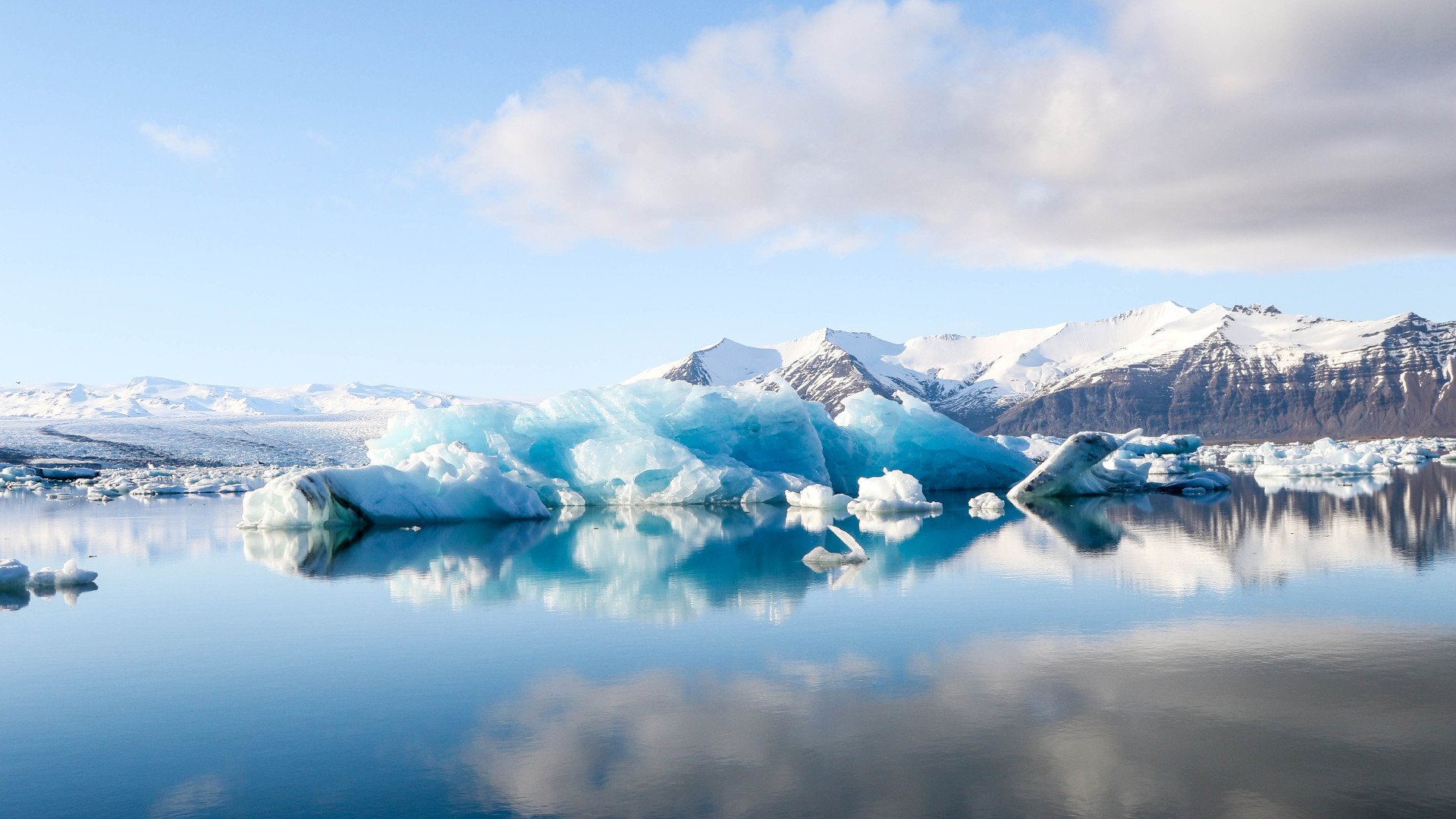 Iceberg reflection in Jokulsarlon